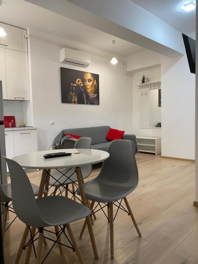 יאשי City Center Glam Apartments Palas מראה חיצוני תמונה